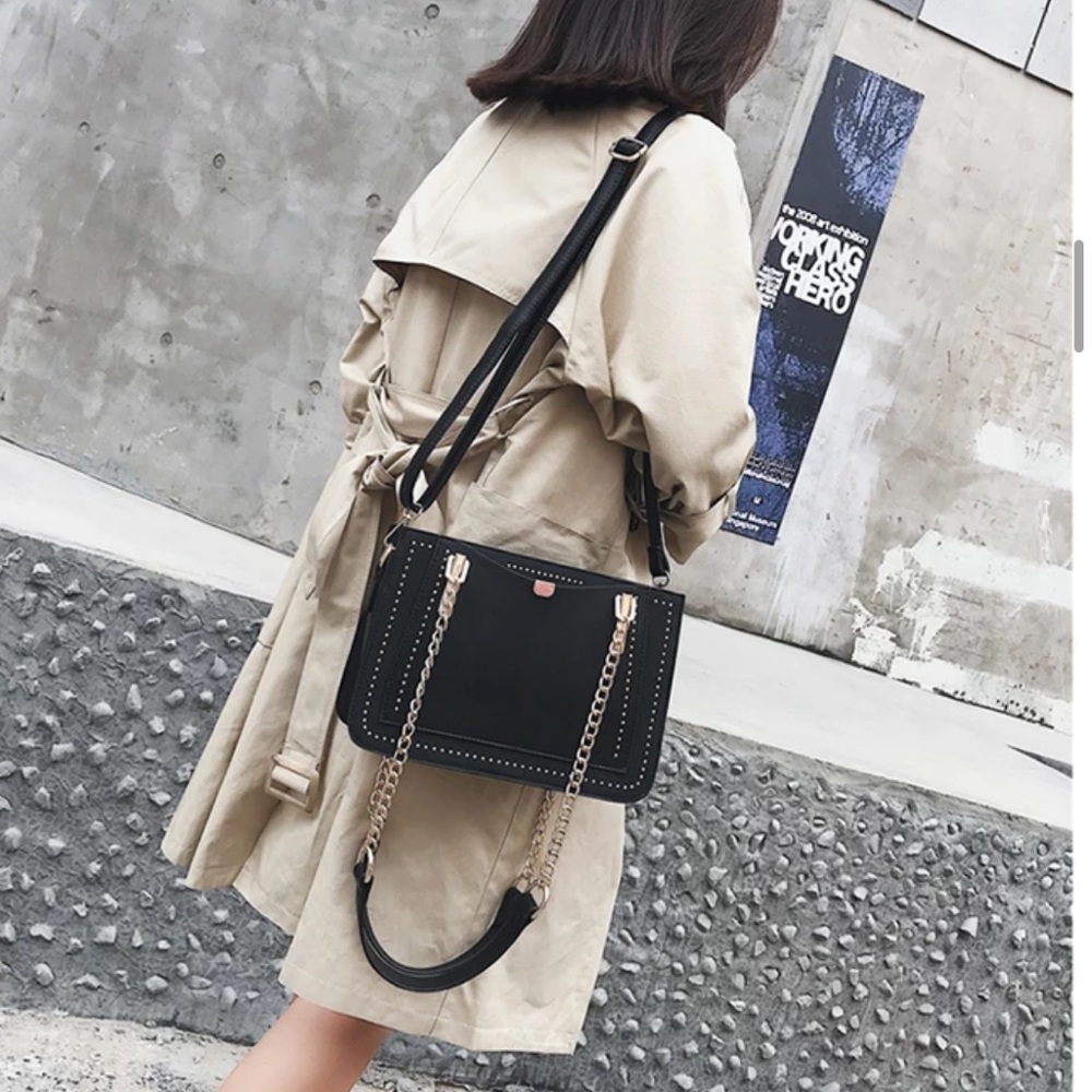 🆕JULIA Rivet Chain Shoulder Bag - Picture 4 of 11